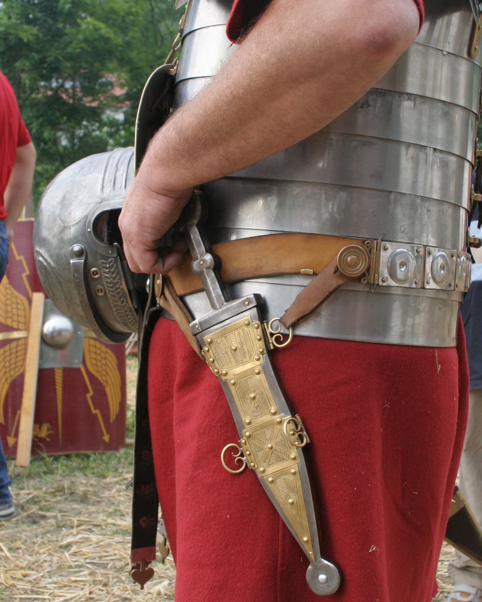 #Trimontium Tuesday... The Pugio, the smallest Roman weapon, around 7-11" long and 2" wide. The pugio was worn as a sidearm, on the left side of the soldier, used for close-quarters combat. Visit us here at #Trimontium in Melrose to see our original (&amp; replica) side by side 😎