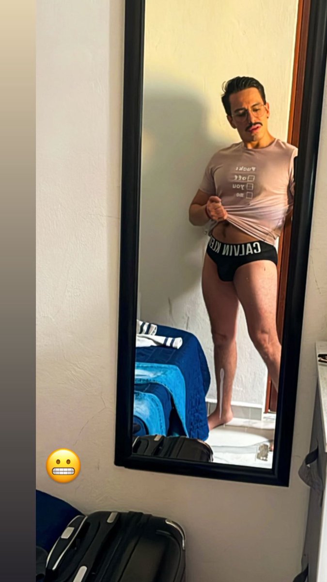 Rodrigorack's tweet image. Recién salido del cajón de la ropa interior 🙃
#MirrorSelfie #GayTwitter #UnderwearModel #LatinoTwitter #FitnessJourney #BoyNextDoor #calvinklein