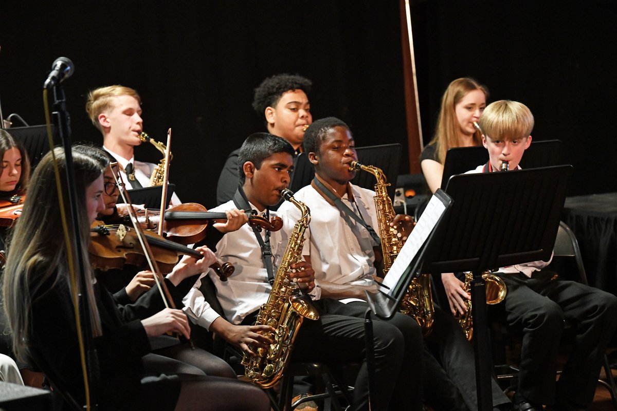 MusicStPeters's tweet photo. Junior Concert 2025
@StPetersRCHigh 
📸 Mr V. Brown https://t.co/sIRYKP6T6s