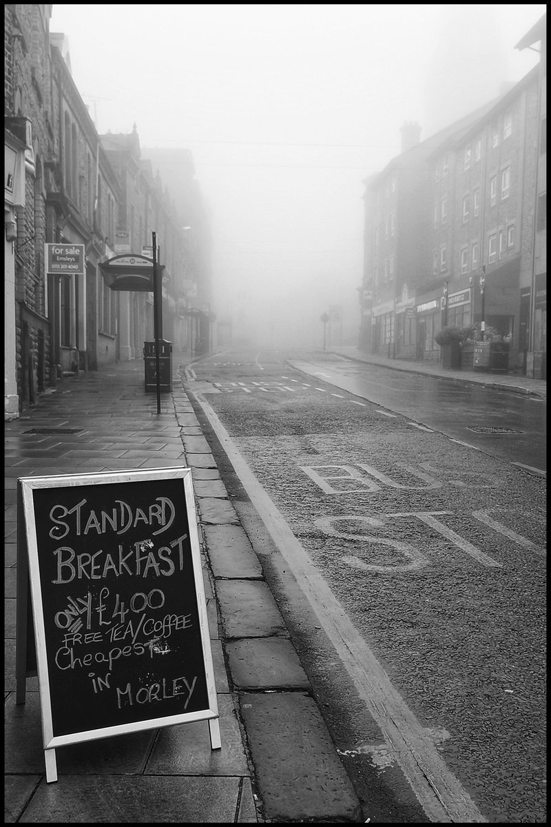 2alienfriends's tweet photo. Morley in mist.
#Morley 
#lockdownblues https://t.co/yfwGqS86HJ