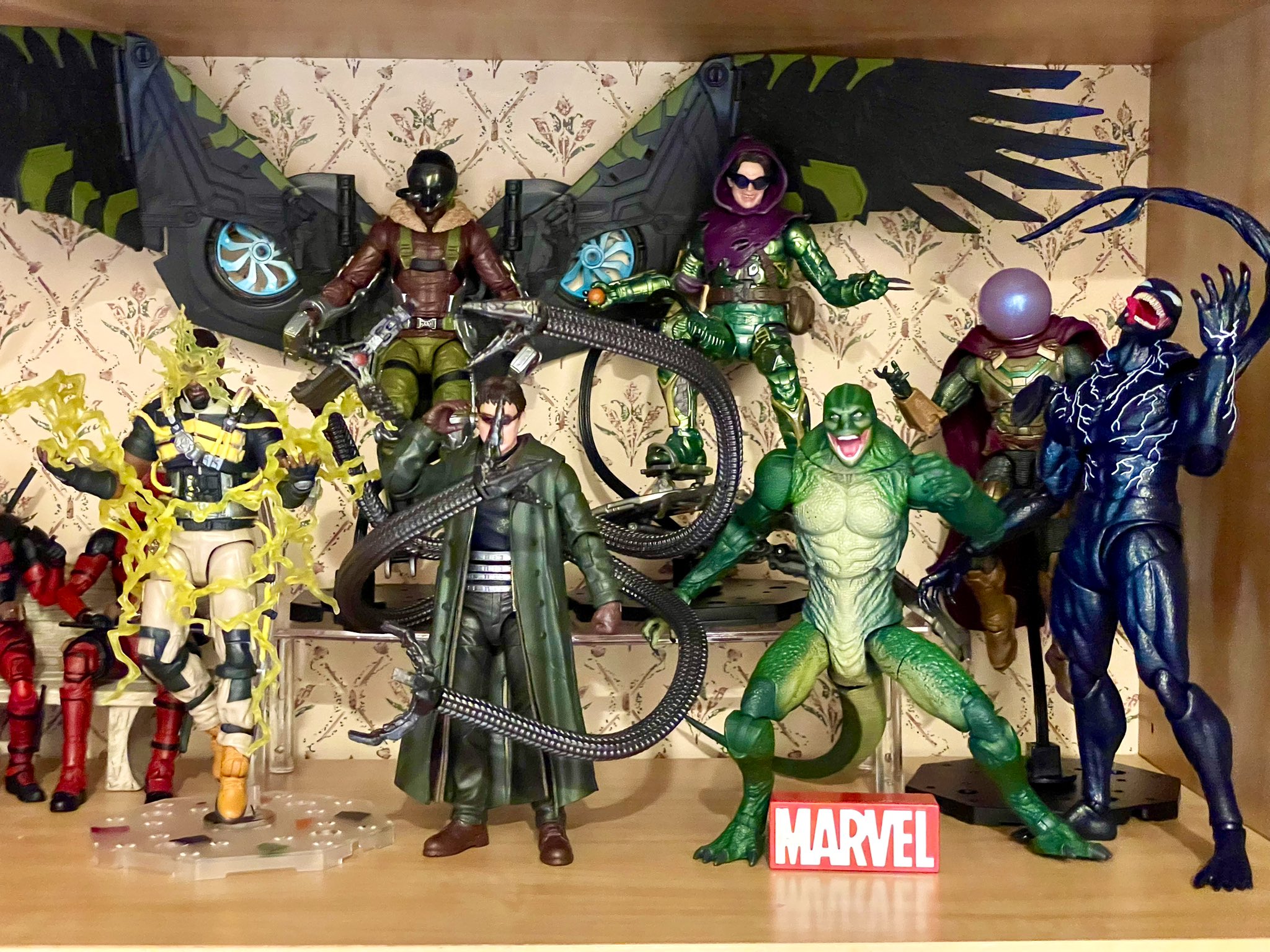 マーベルレジェンド　サンドマン　未開封 マーベルレジェンド MCUシリーズ サンドマン 映画
