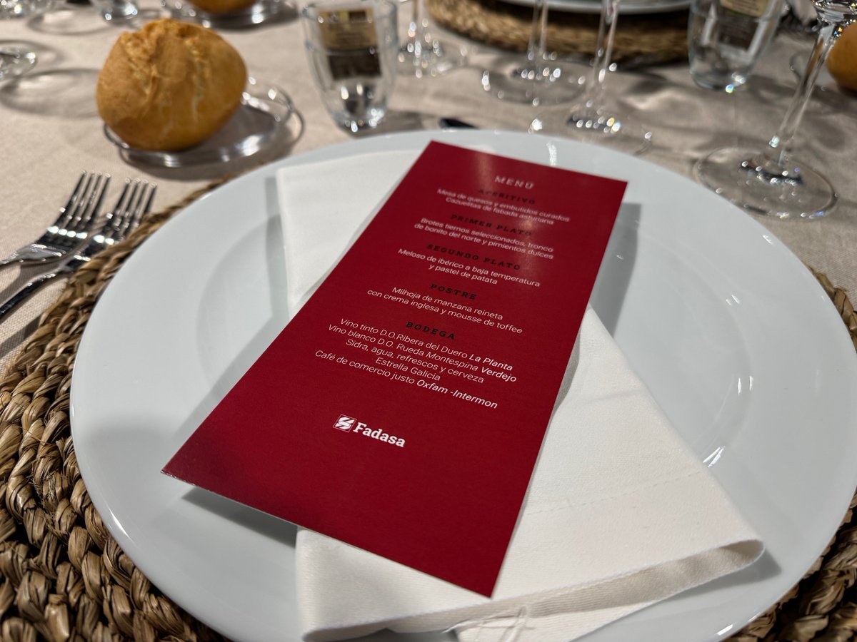 agencia mg.lab (@mglab) on Twitter photo Tras la mañana de actividades, reunimos a los 500 invitados en Pozo Sotón, donde pudieron disfrutar de una comida de la mano del equipo de
<a href="/cateringmalena/">Malena - Catering sostenible en Asturias</a> Tras la mañana de actividades, reunimos a los 500 invitados en Pozo Sotón, donde pudieron disfrutar de una comida de la mano del equipo de
<a href="/cateringmalena/">Malena - Catering sostenible en Asturias</a>