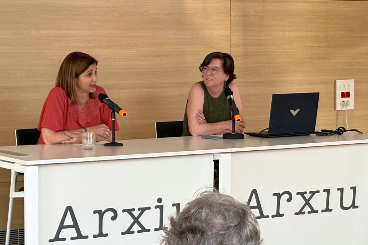 🗣️Ahir celebració del Dia Internacional dels Arxius, a l'<a href="/ArxiudeTerrassa/">Arxiu de Terrassa</a>,  amb la conferència de la historiadora de l'art Ana Fernández, “Les brides del silenci: dona, justícia i art”
La tinenta d'alcalde, Laura Rivas, va fer la cloenda de l'acte.