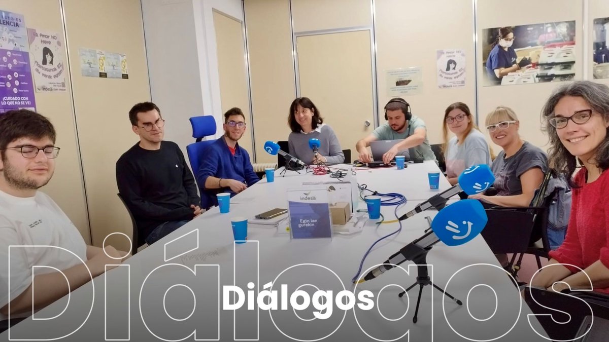 Radio Vitoria (@radio_vitoria) on Twitter photo 📻 #Diálogos 'Somos muy capaces' | 🎙 Diálogos Sociales se acerca a INDESA
#indesa <a href="/Araba/">Arabako Foru Aldundia | Diputación Foral de Álava</a> <a href="/GUAUgureaudioa/">GUAU gure audioa</a>
👇
guau.eus/m/radio-vitori… 📻 #Diálogos 'Somos muy capaces' | 🎙 Diálogos Sociales se acerca a INDESA
#indesa <a href="/Araba/">Arabako Foru Aldundia | Diputación Foral de Álava</a> <a href="/GUAUgureaudioa/">GUAU gure audioa</a>
👇
guau.eus/m/radio-vitori…