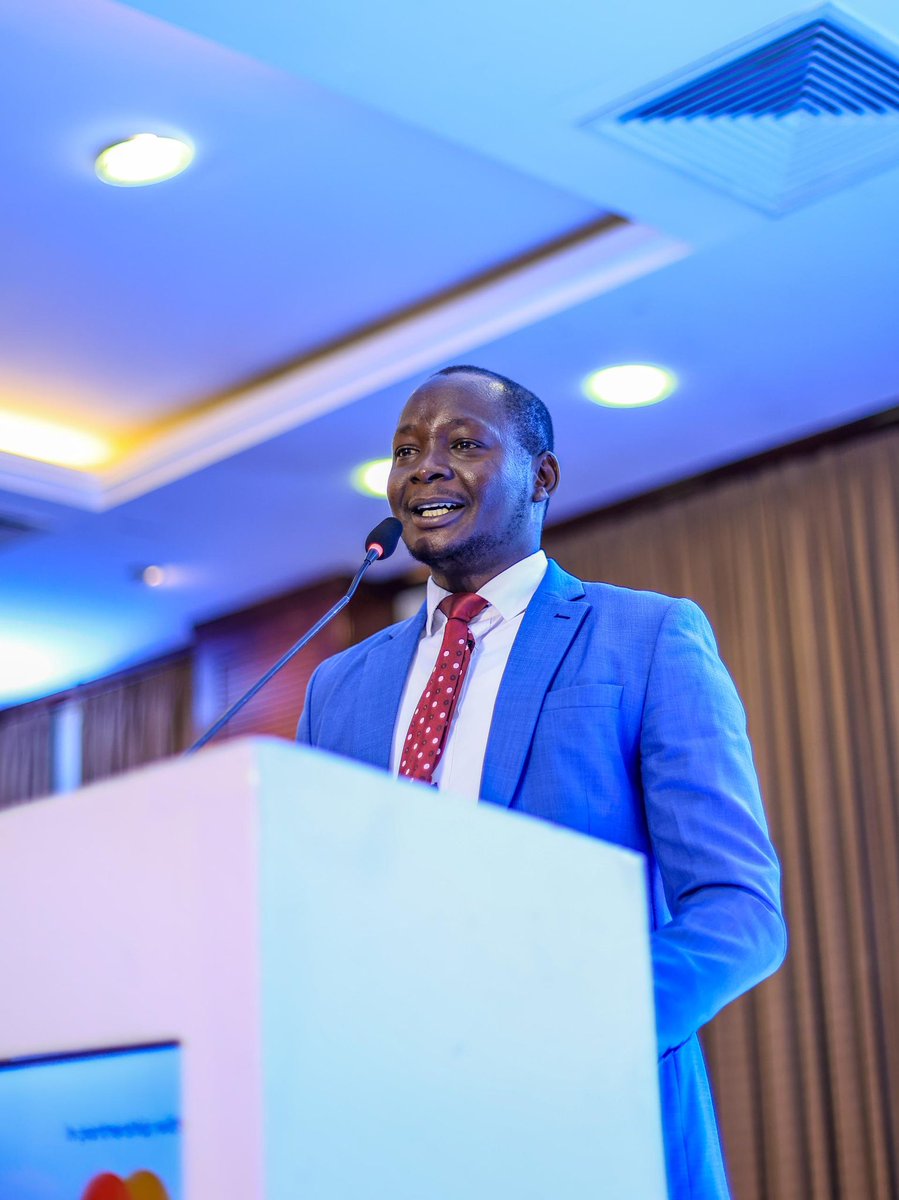 IamCarolPrimah's tweet photo. Organizing smallholder farmers is key to Uganda's coffee growth. By working together, we can improve efficiency, access markets, and increase income for farmers. Let's support our farmers.~Alfred Okwir from @MAAIF_Uganda 
#EYECProgram || #aBiDevelopment https://t.co/Zmw3VNvUKo