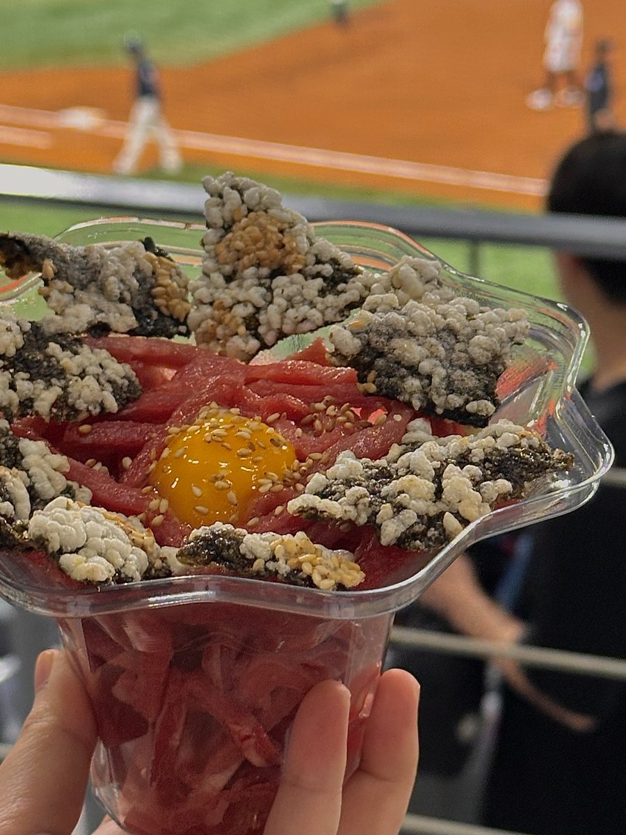 F00DFI5HTER's tweet image. 고척스카이돔…
초장집 육회크런치
쉬림프쉐프 마라크림새우 크림새우 반반
먹으러 야구장 가는 듯… 눈물나는 크새 웨이팅
하지만 너무너무 맛 있 어