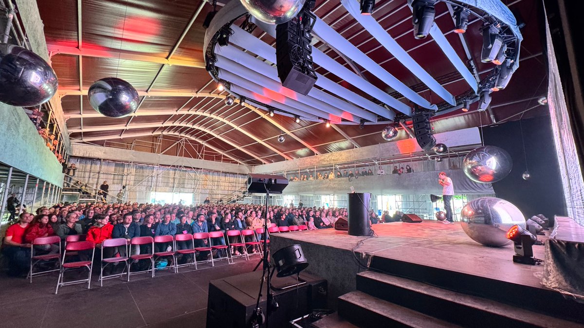 Koen Van den Eeckhout (@koen_vde) on Twitter photo π Charts can save the world!
Last weekend, I was invited by the #Nerdlandfestival to present some of the most inspiring, fascinating and entertaining stories from the history of #dataviz to a crowd of 500+ proud nerds.
Such an amazing experience, thanks for all the enthusiasm! π Charts can save the world!
Last weekend, I was invited by the #Nerdlandfestival to present some of the most inspiring, fascinating and entertaining stories from the history of #dataviz to a crowd of 500+ proud nerds.
Such an amazing experience, thanks for all the enthusiasm!