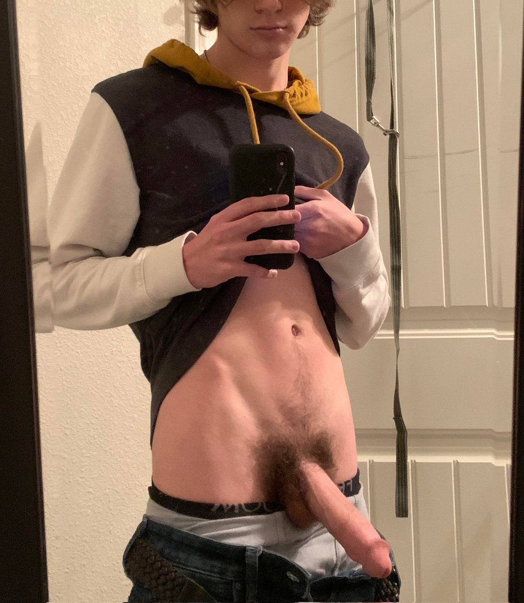 str8_boy_zee's tweet photo. If you post #nsfw content drop a RT on this tweet - going to be following hot ppl who RT https://t.co/D284WJ7EHT
