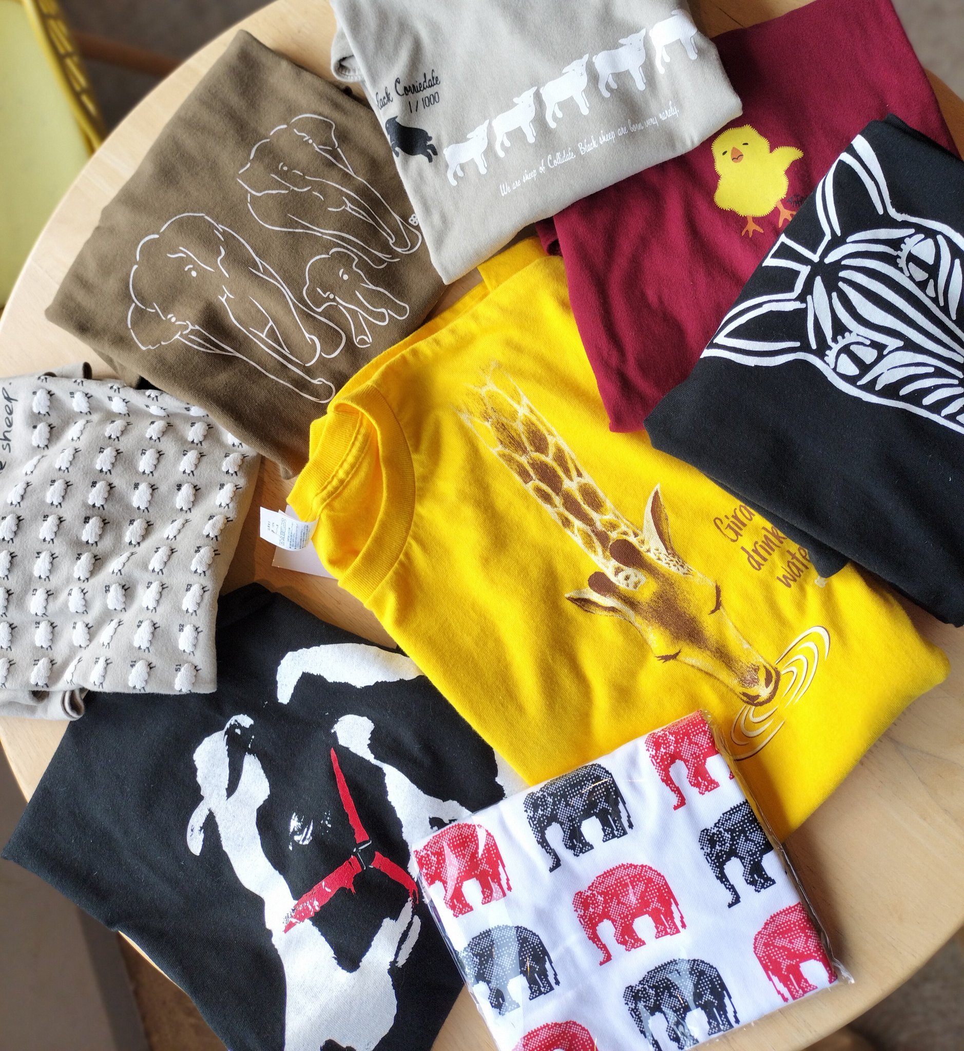 ふるさと納税 服 男 岩手県 盛岡市 Tシャツ 岩手 ZOOMOなトリオTシャツ S 盛岡市 動物公園 ZOOMO オリジナル ファッション 服 子供 子供服 キッズ 男性 メンズ… sd5_c315392c14225e5e44000a6ed0