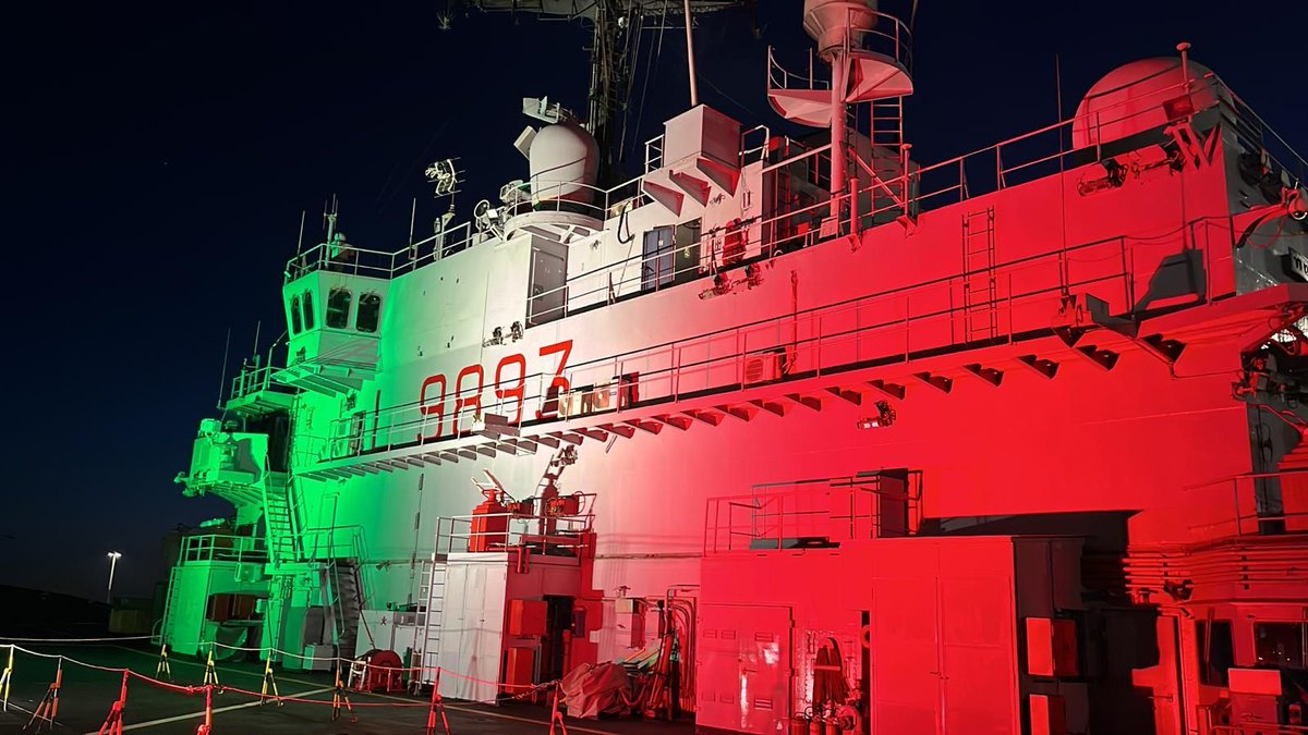 Croce Rossa Italiana (@crocerossa) on Twitter photo Celebriamo la Giornata della Marina Militare ringraziando le donne e gli uomini che indossano questa uniforme per il loro prezioso lavoro, fatto di coraggio e professionalitĂ .
Insieme operiamo ogni giorno a tutela della vita e della DignitĂ umana.
<a href="/ItalianNavy/">Marina Militare</a> Celebriamo la Giornata della Marina Militare ringraziando le donne e gli uomini che indossano questa uniforme per il loro prezioso lavoro, fatto di coraggio e professionalitĂ .
Insieme operiamo ogni giorno a tutela della vita e della DignitĂ umana.
<a href="/ItalianNavy/">Marina Militare</a>