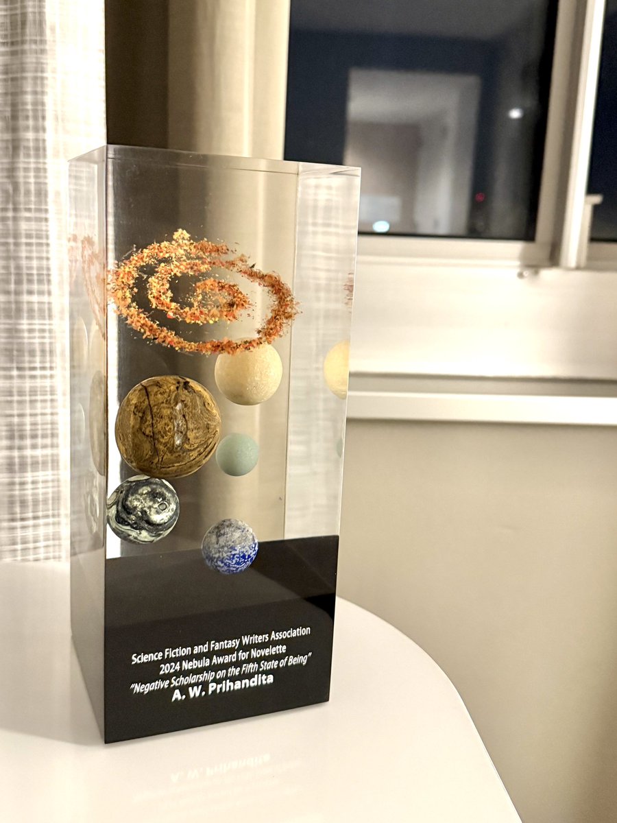 Umm… *taps microphone*

I deleted my Twitter account a while back, but I guess I’m back (only semi-consensually). 

Hi, I’m A. W. Prihandita. You can call me Anselma. I write scifi, fantasy, and horror.  I just won a Nebula Award, and I’m the first Indonesian to do that.