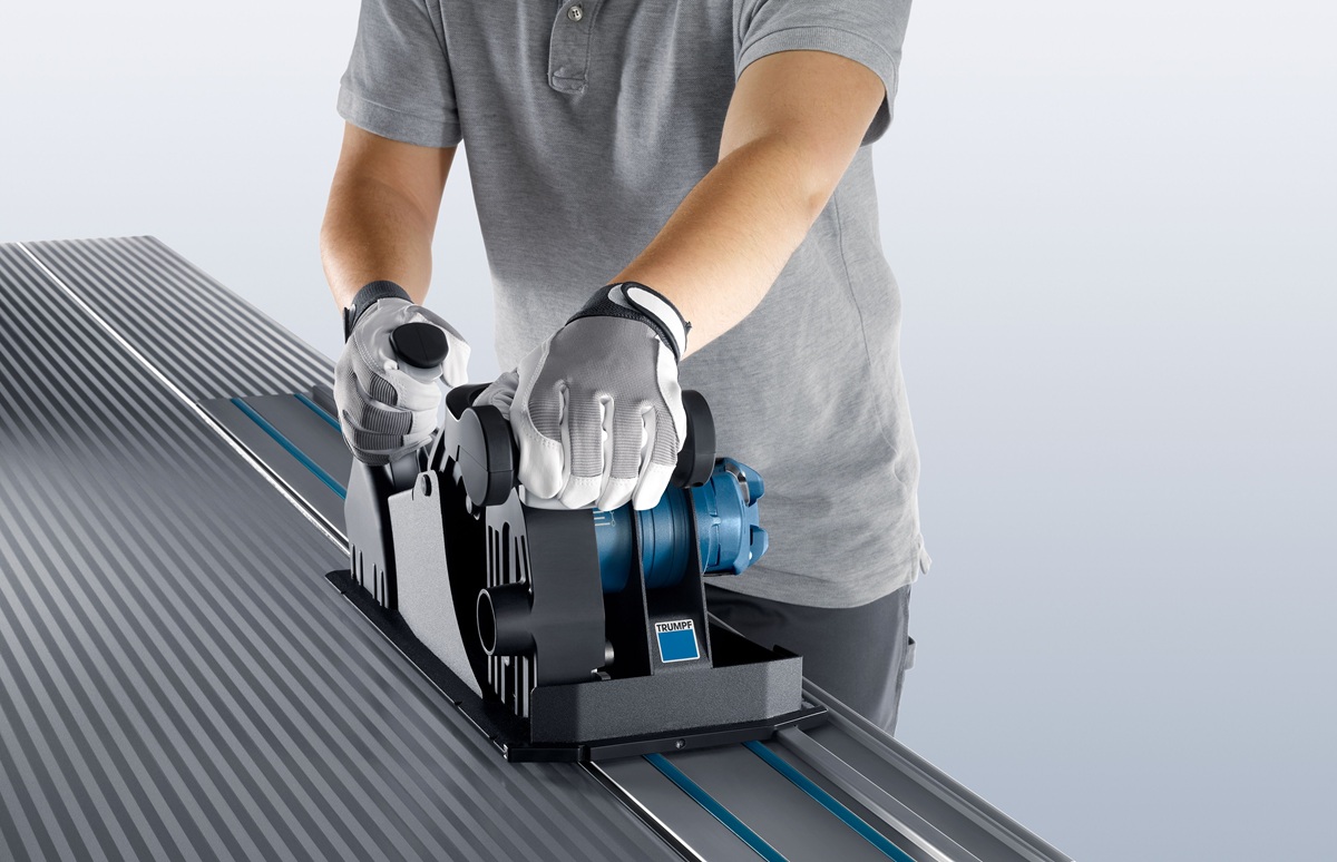 PB_mag's tweet image. Introducing the TPC165 Panel Cutter from TRUMPF 

Read more: bit.ly/4mTGzYa 
#panelcutter #tradespeople #products
