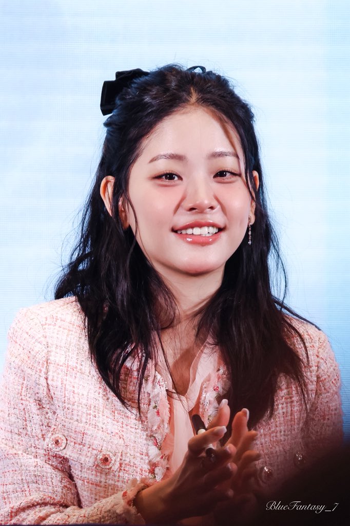 BlueFantasy_7's tweet image. 250601 ShangHai
Princess, I miss you so much🥲🥲
#정수빈 #ChungSubin
#정수빈상하이첫팬사인