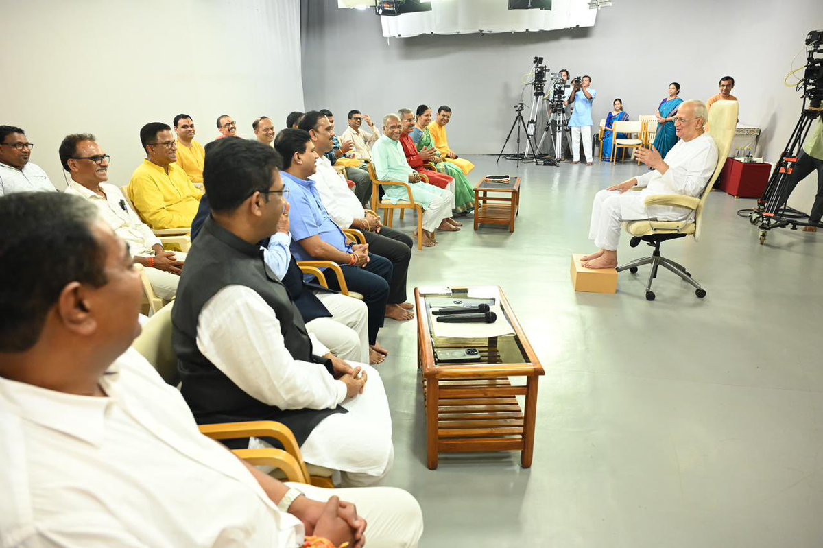 Sankalp Amonkar (Modi Ka Parivar) tweet media