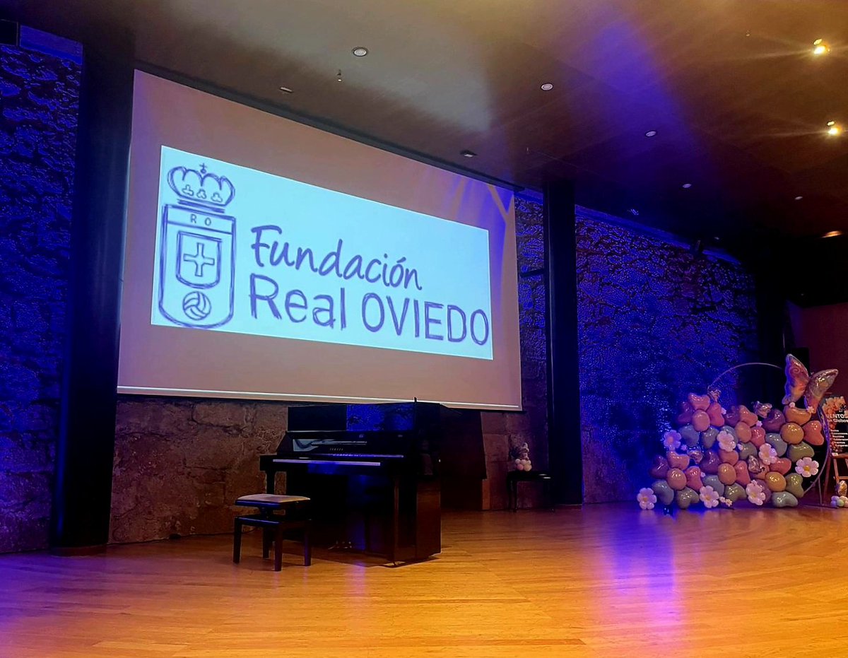 🥻 X desfile solidario contra el cáncer de mama

🫶🏻 En honor a todas las mujeres y hombres que están atravesando o han pasado este proceso oncológico

🤝🏻 ¡Gracias a <a href="/LenceriasBerta/">Lencerias Berta</a> y a la Asociación ALMIA!

#FundaciónRO 🔵⚪