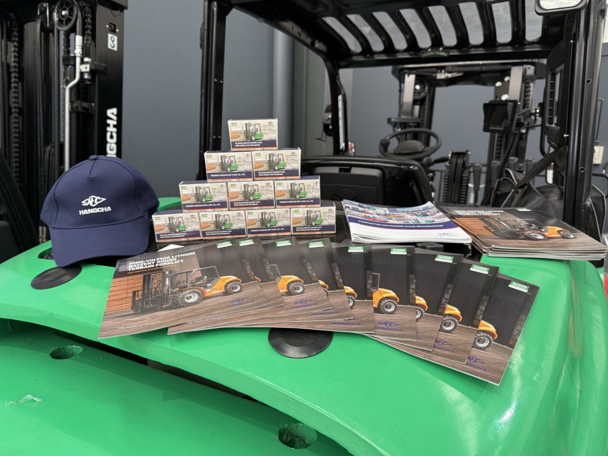 🎉Celebrating myForklift’s Grand Opening! 🎉

We’re thrilled to congratulate myForklift on their grand opening! 🚀 It was an honor to showcase Hangcha Forklift Australia ’s cutting-edge forklifts in their brand-new showroom—a testament to our strong partnership ！