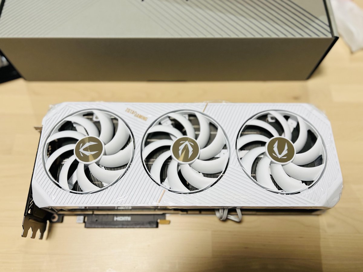 ZOTACFrance's tweet image. Un PC à l&apos;air libre, ça vous dit ? 🌬️

YT channel : CHANNEL9 GAMING

#PcBuild  #PcGaming #InnovationTech #DesignUnique