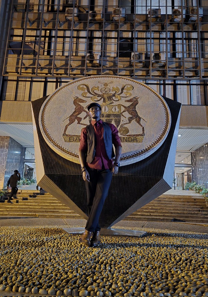 kwiz_era's tweet image. BoU Culture Transformation initiative launch was a success and i was there to souvenir the day with a Live Event Painting°♡
Such a Blessing!
 #Uplift #TransformTogether