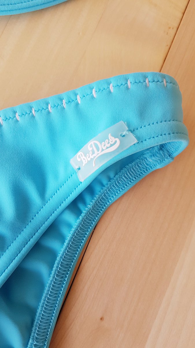 Beach Time - Bikini Zeit 🏖

Abzugeben: ⭐NEU UND UNGETRAGEN 

BeeDees BEACH FUN

Bikini - Farbe Türkis 

BH 90 B
+
Mini Höschen 40

Anfragen sehr gerne! 💕

<a href="/ShopMistresses/">Mistresses Secrets Shop</a> 

und im Fetisch Himmel bei Telegram 

t.me/Fetischartikel