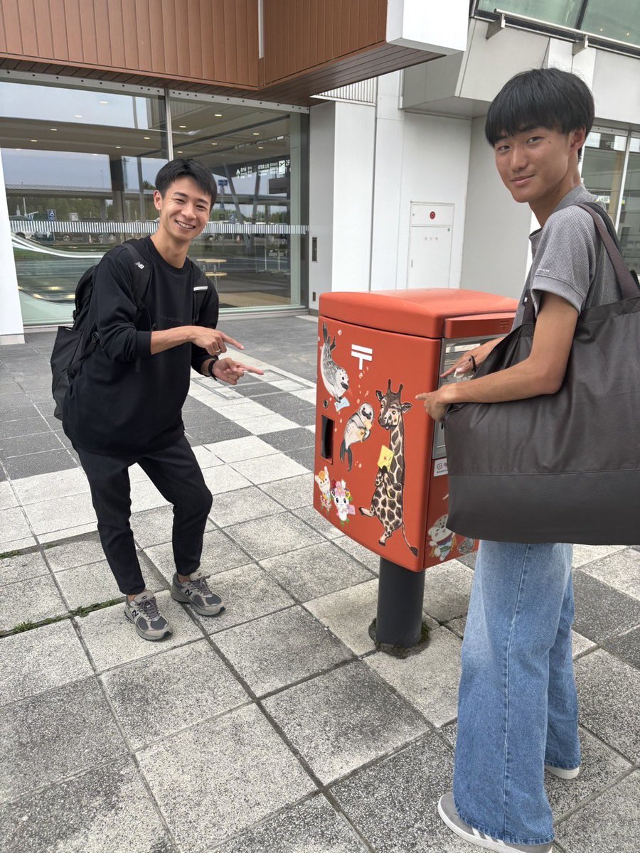 🟡レースのお知らせ🟡

[大会名]
ホクレンディスタンスチャレンジ2025深川大会
[場所]
深川市陸上競技場
[日時]
6月12日（水）
[種目]
男子1500m
16:15st
[出場選手] 
#赤﨑暁
#山内健登

応援の程よろしくお願いします📣

#九電工 #AVILO #2XU #超速リカバー