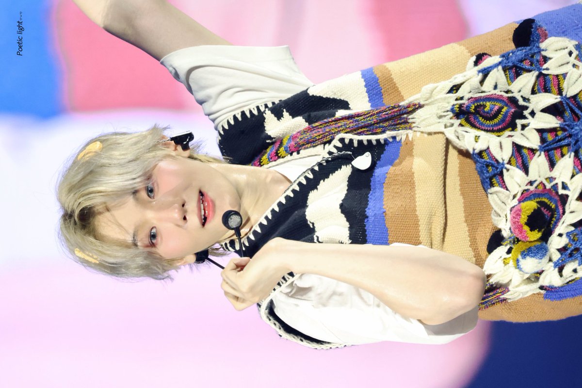 왤케귀엽게생김
블러셔 ㅈㄴ 좋다