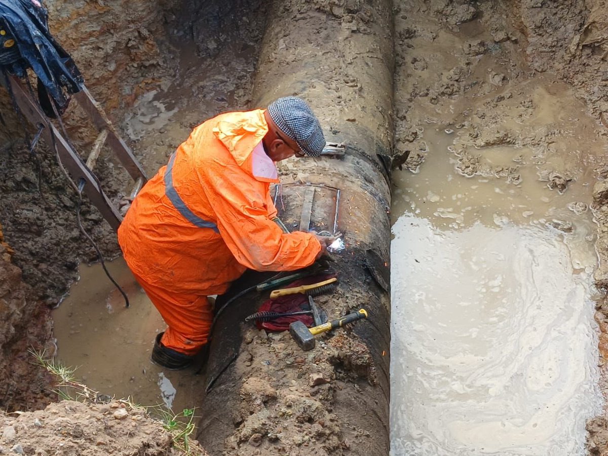 UPDATE: WATER DISRUPTION - BLOEMENDAL 

10 June 2025

The NMBM wishes to inform residents that due to the weather clearing, the welding repair work has now resumed. 

This water disruption is currently affecting the following areas:
 
Booysen Park

facebook.com/share/p/1Dn7aT…