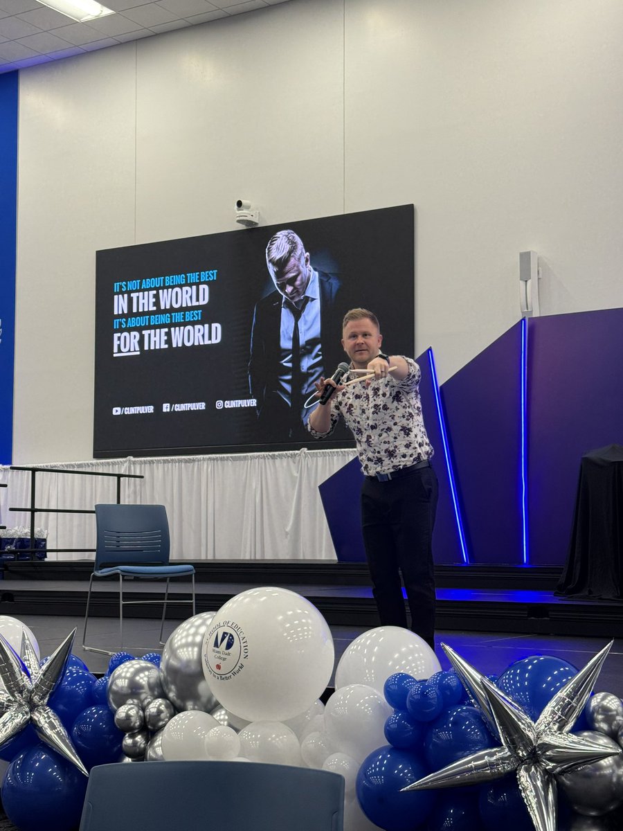 LynnMaceyras's tweet image. Thank you @MDC_DeanSOE for delivering an amazing Educator Empowerment Summit @MDCollege Powerful message from @ClintPulver will enjoy reading “I Love It Here.” Truly appreciate our collaboration and partnership in developing our future teachers & leaders @SuptDotres @MDCPS