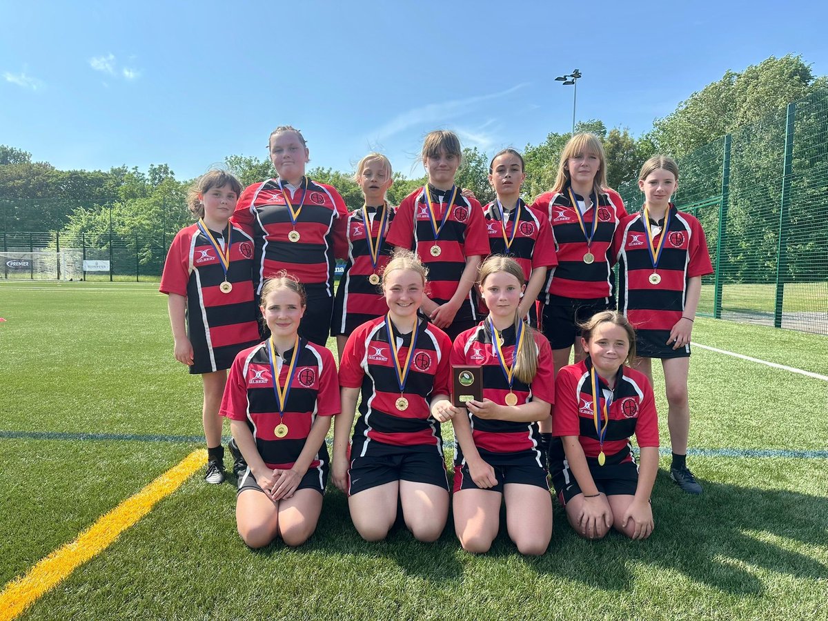 Another massive congratulations to St Oscar Romero School whose U13 Girls took home the Sussex Schools Rugby League U13 Trophy. 

Check out the linktree or get in touch with us about how you can start running rugby league in your school. 

#nothinglikeleague #rugbyleague