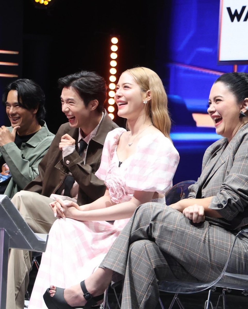 yeena_update's tweet photo. สองทุ่มคืนนี้เรามีนัดกันน้าาา มารอชมน้องจีน่า และ เดอะแก๊ง #สายรักสายเลือด ในรายการ #Faceoffแฝดคนละฝา กันนนนนน 🙌🌱

#จ���น่าซาลาส #yeenasalas https://t.co/PCvEL4n42N
