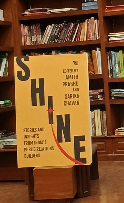 Sarika Chavan (@sourikka) on Twitter photo If you are not into printed books and love to read on your Kindle here is the link to buy #shinethebook
India - amzn.in/d/iNAQe8A
US - a.co/d/65a1Rnx
<a href="/amithpr/">Amith - 🇮🇳</a>
<a href="/WestlandBooks/">Westland Books</a> If you are not into printed books and love to read on your Kindle here is the link to buy #shinethebook
India - amzn.in/d/iNAQe8A
US - a.co/d/65a1Rnx
<a href="/amithpr/">Amith - 🇮🇳</a>
<a href="/WestlandBooks/">Westland Books</a>