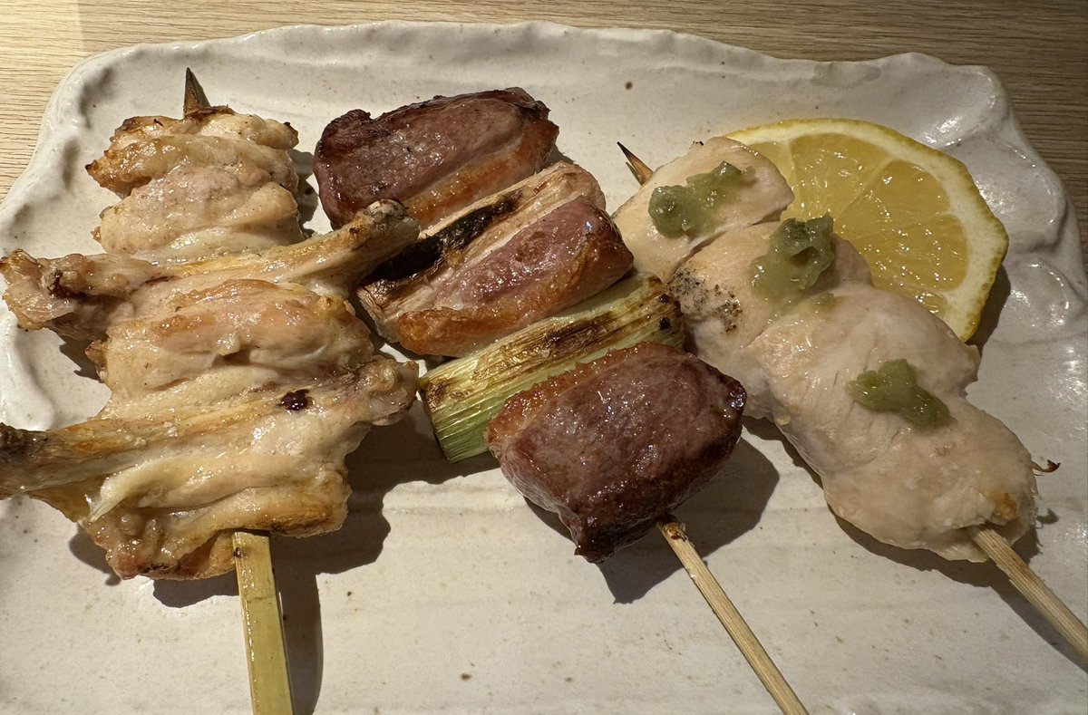 酒造組合の研修で長野市へ。なかなか長野駅まで来ないのでぼっち呑みして帰ります。美味しい焼き鳥と言ったら『鳥市』さん。プリプリでうま〜い！！！