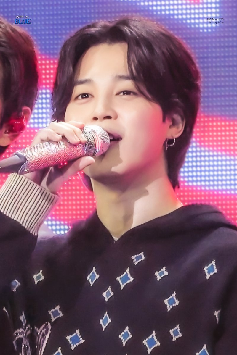 지민아 전역 축하해!!🫡💜

#지민 #방탄소년단지민 #박지민 #BTSJIMIN #Jimin #BTS <a href="/BTS_twt/">방탄소년단</a>