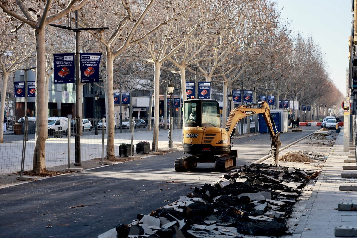 La remodelació de la rambla de Ferran de Lleida durará  més que l'obra de la Seu i acabará arruinant els comerços que encara resisteixen!