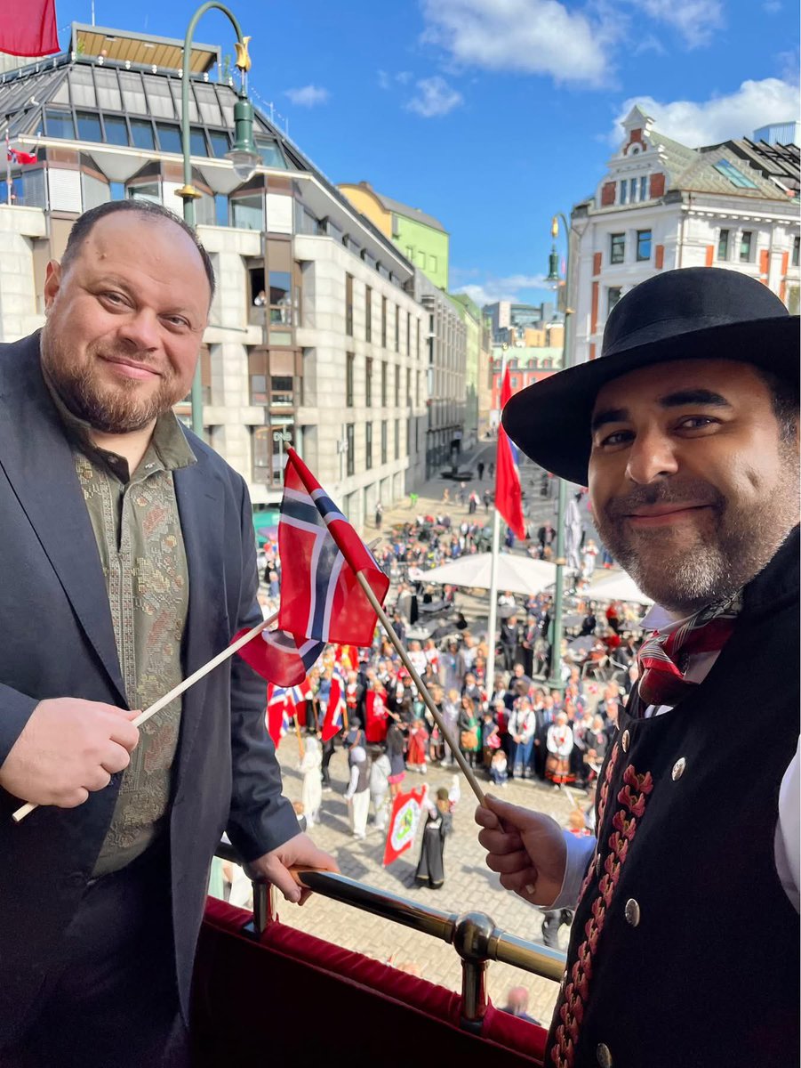 Masud Gharahkhani (@masudgh) on Twitter photo Massivt angrep i natt mot Ukraina og Kyiv. Stolt over at vi bor i et land med et enstemmig storting, som støtter våre ukrainske venners kamp for demokrati, fred og frihet🇳🇴🇺🇦 <a href="/r_stefanchuk/">Ruslan Stefanchuk</a> Massivt angrep i natt mot Ukraina og Kyiv. Stolt over at vi bor i et land med et enstemmig storting, som støtter våre ukrainske venners kamp for demokrati, fred og frihet🇳🇴🇺🇦 <a href="/r_stefanchuk/">Ruslan Stefanchuk</a>