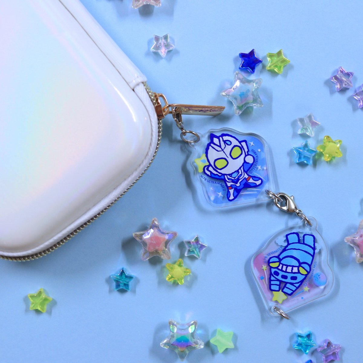 ☆新商品情報☆
もちもちといっしょにおほしさまをキャッチ！🌟
もちもちてのりぬいぐるみとつながるチャームが新登場📢
さっそくM78ウルトラマンに #ウルトラマンオメガ が仲間入りです🤝💓
M78オンラインは12日(木)、実店舗は14日(土)発売予定です🌠
m78-online.net/item_list.html…