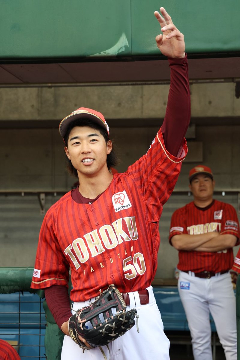 Rakuten__Eagles's tweet photo. 今日の円陣は6/10(む とう)ということで
 #武藤敦貴 選手📣

｢久しぶりの一軍ということで、僕が引っ張って声出していくので、皆さん今日は絶対勝ちましょう！イーヤァァ！｣

お馴染みのフレーズを放って一致団結しました！
山形に勝利を届けましょう⚾️

#RakutenEagles
#キ！ https://t.co/DUD9uPCkmT