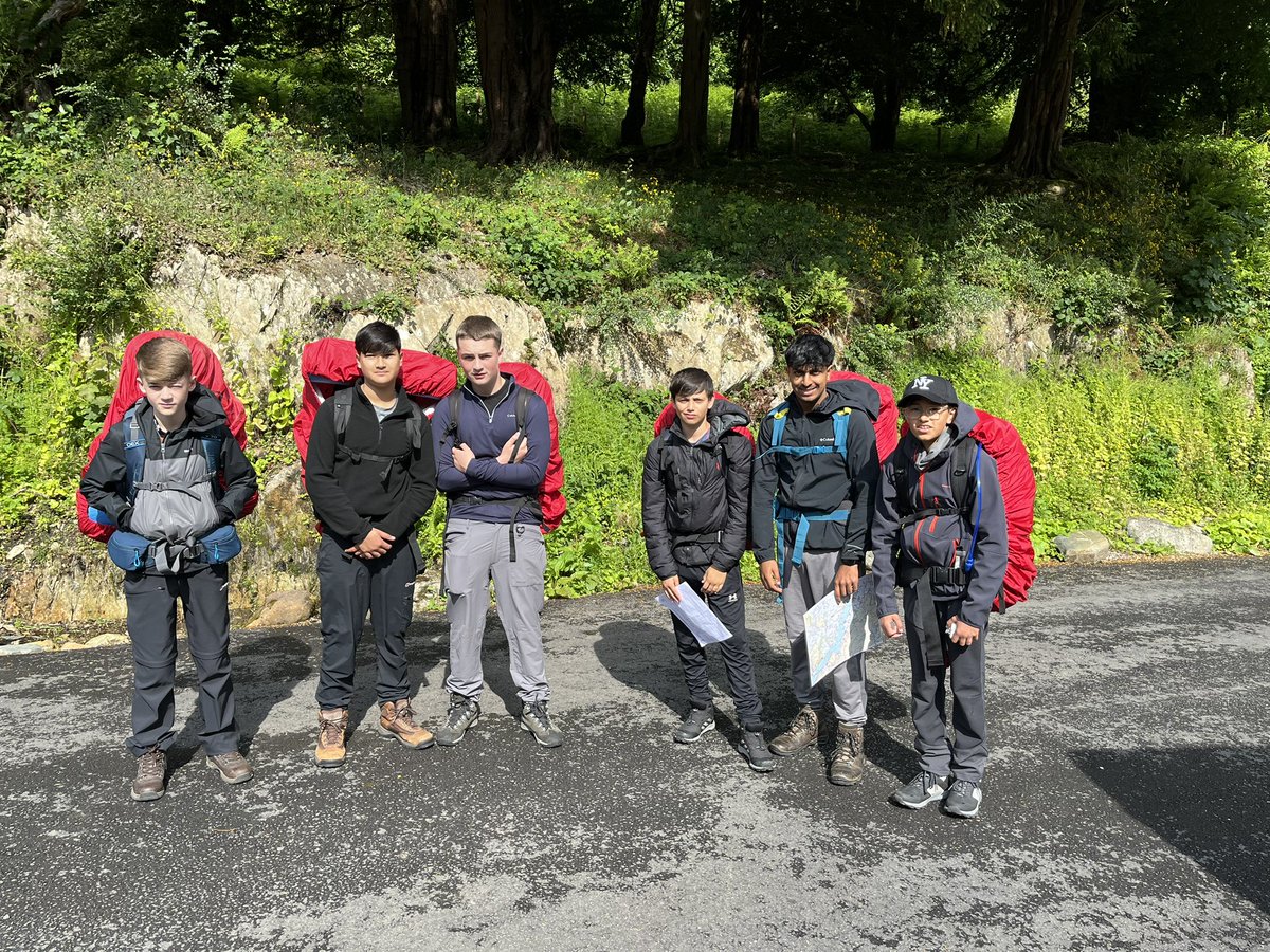 Geog at Bolton School Boys’ Division (@bsbdgeographers) on Twitter photo A few team photos of some of the Y9 groups as they get ready to start their Bronze D of E <a href="/nfordteacher/">Nic Ford FCCT</a> <a href="/Philip_Britton/">Philip Britton MBE</a> <a href="/BoltonSch/">Bolton School</a> A few team photos of some of the Y9 groups as they get ready to start their Bronze D of E <a href="/nfordteacher/">Nic Ford FCCT</a> <a href="/Philip_Britton/">Philip Britton MBE</a> <a href="/BoltonSch/">Bolton School</a>