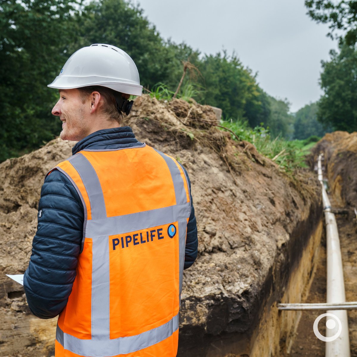Pipelife Nederland (@pipelife_ned) on Twitter photo ๐๐ฎ๐ป๐ด ๐น๐ฒ๐๐ฒ ๐ฑ๐ฒ ๐ฏ๐๐ถ๐ โ ๐น๐ฒ๐๐๐ฒ๐ฟ๐น๐ถ๐ท๐ธ
Een kunststof buis die:
- begint als drinkwaterleiding,
- 100 jaar later dienstdoet als kabelbeschermingsbuis,
- en nog eens 100 jaar later eindigt als rioleringsbuis.
๐ฑ๐ฟ๐ถ๐ฒ ๐ฒ๐ฒ๐๐๐ฒ๐ป ๐ณ๐๐ป๐ฐ๐๐ถ๐ผ๐ป๐ฎ๐น๐ถ๐๐ฒ๐ถ๐! ๐๐ฎ๐ป๐ด ๐น๐ฒ๐๐ฒ ๐ฑ๐ฒ ๐ฏ๐๐ถ๐ โ ๐น๐ฒ๐๐๐ฒ๐ฟ๐น๐ถ๐ท๐ธ
Een kunststof buis die:
- begint als drinkwaterleiding,
- 100 jaar later dienstdoet als kabelbeschermingsbuis,
- en nog eens 100 jaar later eindigt als rioleringsbuis.
๐ฑ๐ฟ๐ถ๐ฒ ๐ฒ๐ฒ๐๐๐ฒ๐ป ๐ณ๐๐ป๐ฐ๐๐ถ๐ผ๐ป๐ฎ๐น๐ถ๐๐ฒ๐ถ๐!