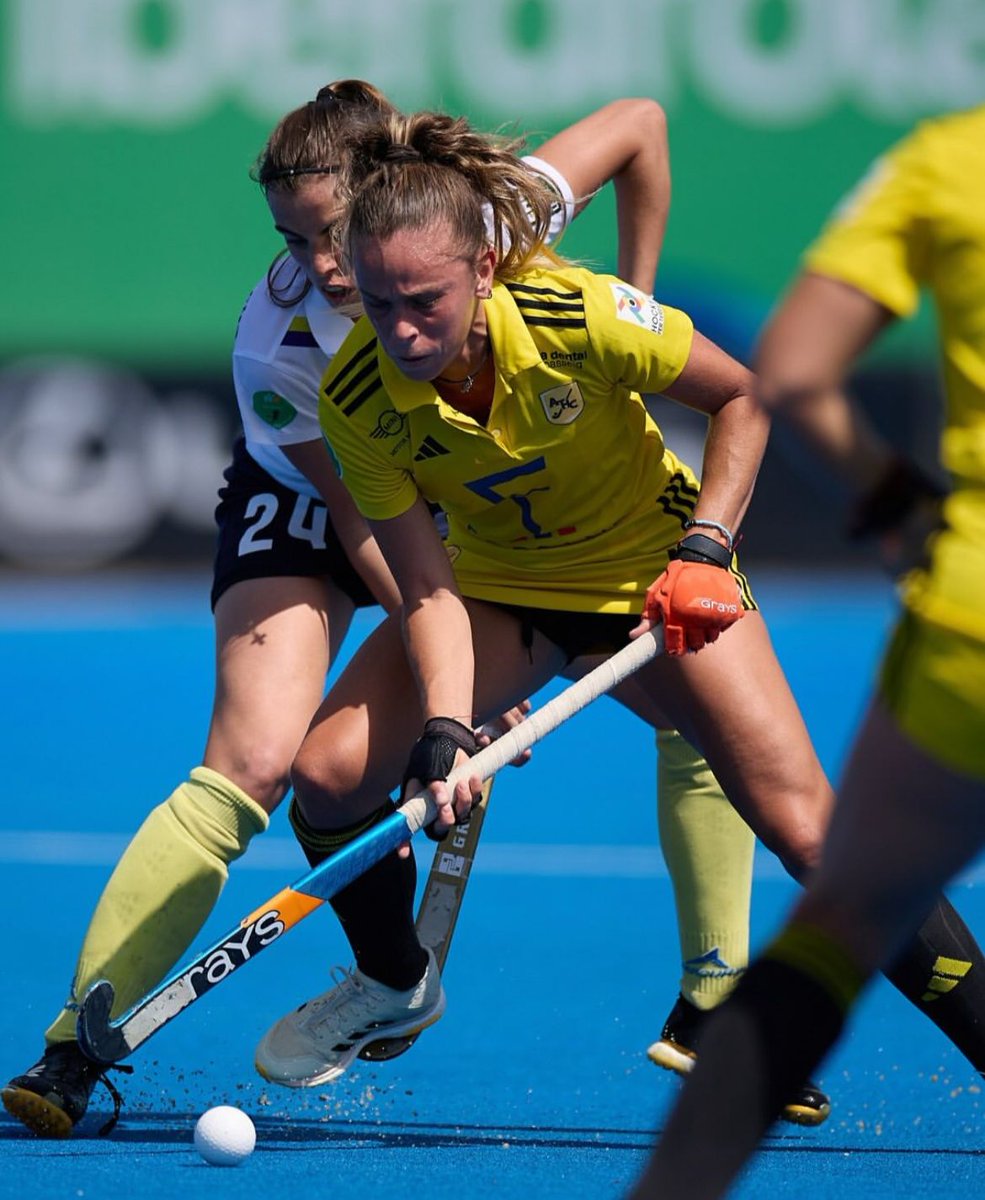 Àrea de Joc (@areadejoctrs) on Twitter photo 🏑 La jugadora neerlandesa Ilse Kapelle reforçarà l'equip femení de l'<a href="/AtleticTerrassa/">Atlètic Terrassa HC</a> la pròxima temporada.
D'altra banda, la jugadora internacional argentina Victoria Sauze no continuarà la pròxima campanya a l'equip de Can Salas. 🏑 La jugadora neerlandesa Ilse Kapelle reforçarà l'equip femení de l'<a href="/AtleticTerrassa/">Atlètic Terrassa HC</a> la pròxima temporada.
D'altra banda, la jugadora internacional argentina Victoria Sauze no continuarà la pròxima campanya a l'equip de Can Salas.