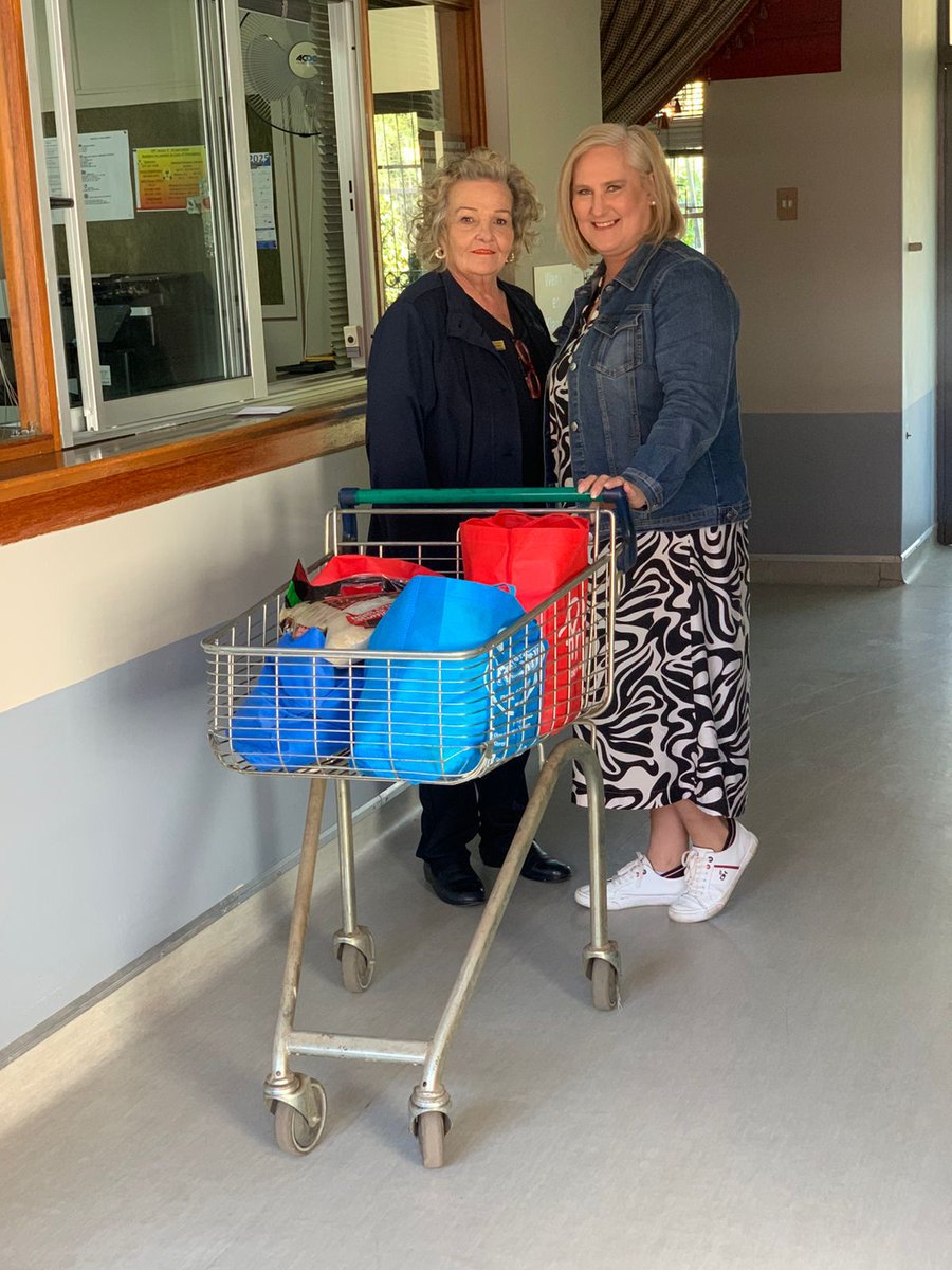 1/3 VF Plus reik uit na Môreglans-tehuis vir bejaardes

<a href="/VFPlus/">VRYHEIDSFRONT PLUS</a> raadslid in Mogale City-munisipaliteit, <a href="/AmySteyn8/">Amy Steyn</a> , het onlangs saam met Chrystal Reid, lid van die party se streekraad dagbestuur die Môreglans-tehuis vir bejaardes in Krugersdorp besoek.