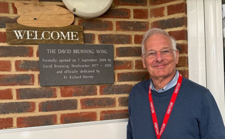 Sevenoaks Care Home Fulfils Resident’s Wish To Return To School He Founded
kentnews.online/sevenoaks-care…