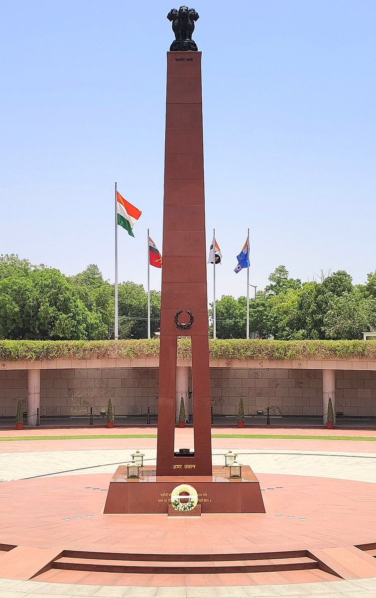 salute2soldier's tweet photo. On the Silver Jubilee of 106 Reg &amp; 89 Tech Course, floral homage was paid on the #HonourWalls of #NationalWarMemorial as a tribute to fallen brothers-in-arms. Their sacred names echo stories of valour, camaraderie and sacrifice. We remember them with pride and reverence. https://t.co/oA6kbLW4jv