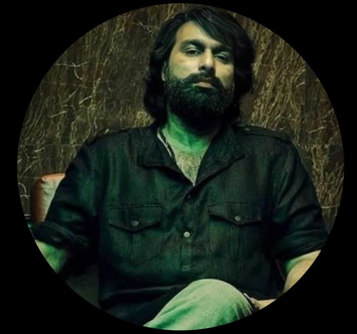 NarayanYadunan1's tweet image. #सनातनी_सिंगल_प्रमोशन 🚩

No.1 
जल्दी जल्दी FOLLOW कीजिए 
@ArunYadavKosli 👈

Backup account of #ArunYadav 
🔥 एक सच्चे राष्ट्रवादी और सनातन के प्रखर प्रहरी हैं 

👉पोस्ट को RT और अपनी ID को टैग करते रहिये  
👉सभी को सपोर्ट दीजिए 🙌