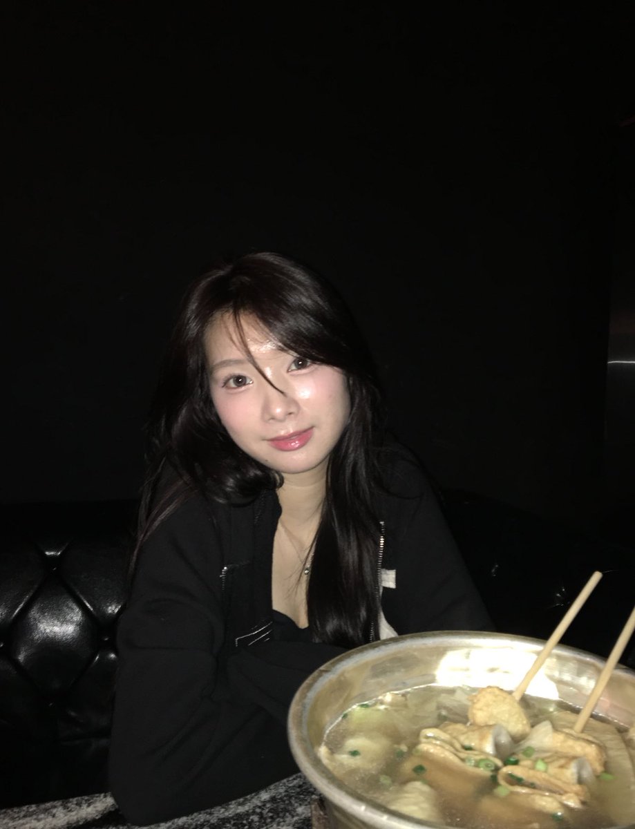 緋野なな tweet media