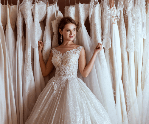 perf_wedding's tweet photo. Getting married in 2025? From dramatic sleeves and basque waists to soft hues and sustainable bridalwear, here’s everything you need to know about the top wedding dress trends this year. Read the full editorial now! #WeddingPlanning #BridalTrends

https://t.co/howRnzS32Q https://t.co/gSsOo7XEpM