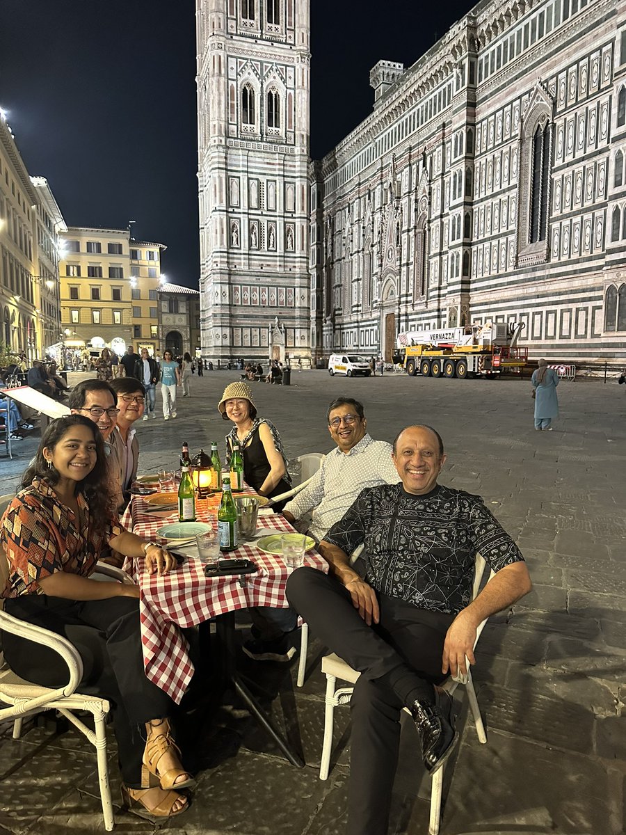 Benjamin Chung (@drbenjaminchung) on Twitter photo Wonderful @CILR2025 conference bringing together great live and semi live surgeries and close colleague friends! <a href="/StanfordUrology/">Stanford Urology</a> <a href="/f_delgiudice/">Francesco, Del Giudice</a> <a href="/nairajesh/">Rajesh Nair</a> <a href="/lee_c_zhao/">Lee Zhao</a> Wonderful @CILR2025 conference bringing together great live and semi live surgeries and close colleague friends! <a href="/StanfordUrology/">Stanford Urology</a> <a href="/f_delgiudice/">Francesco, Del Giudice</a> <a href="/nairajesh/">Rajesh Nair</a> <a href="/lee_c_zhao/">Lee Zhao</a>