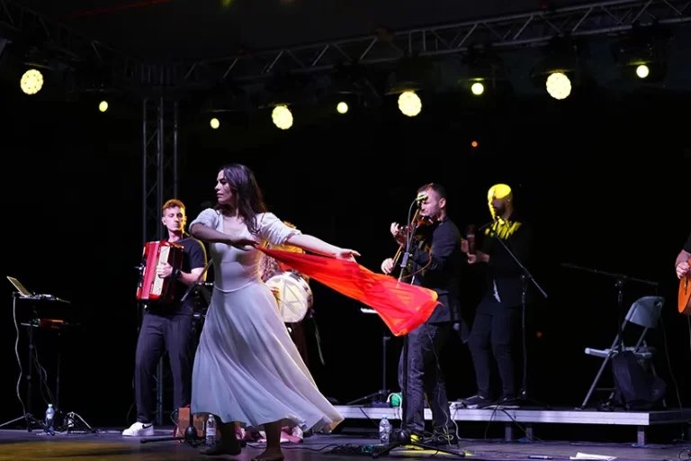 The vibrant rhythms of the traditional #folk dance from #Salento at the amazing concert organized by the Embassy of 🇮🇹 Italy in Georgia and the #ToninoGuerraFoundation within the "Green Evenings" #Festival. 
#CulturalDiplomacy #ConsueloAlfieri #siroco
<a href="/ItalyMFA/">Farnesina 🇮🇹</a>