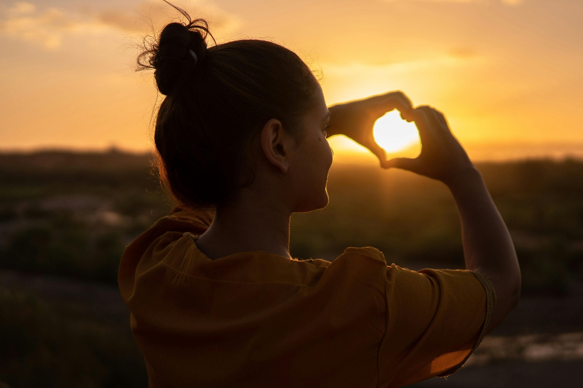 Avoid the "unworthy" complex when dating by following these tips - by <a href="/DrPamSpurr/">Dr Pam Spurr Psychologist & Artist 🟢⚪🟣</a> blog.wingmanapp.com/avoid-the-unwo… #wingman #wingmanweekly