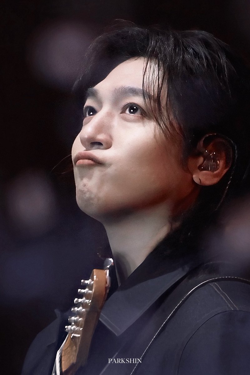 𝐒𝐇𝐈𝐍 tweet media