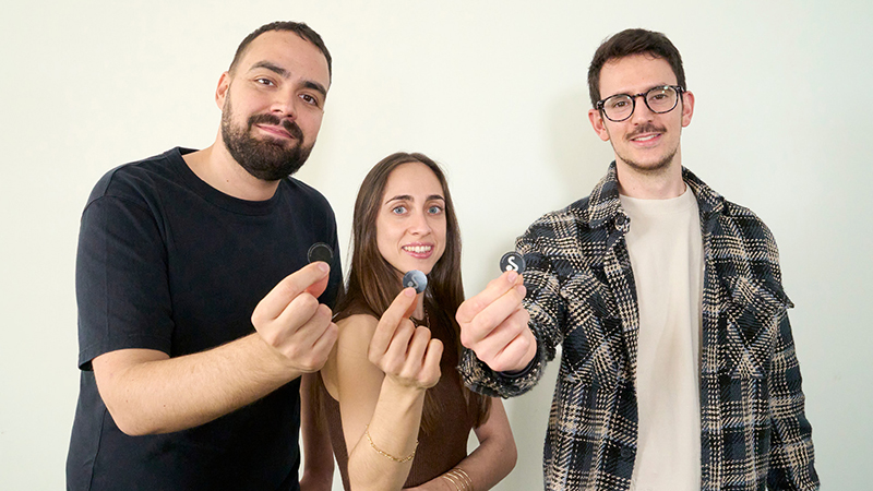 Tres españoles, candidatos a los “Premios Jóvenes Inventores 2025” por sus #etiquetasinteligentes y #biodegradables - infopack.es/es/noticia/tre…